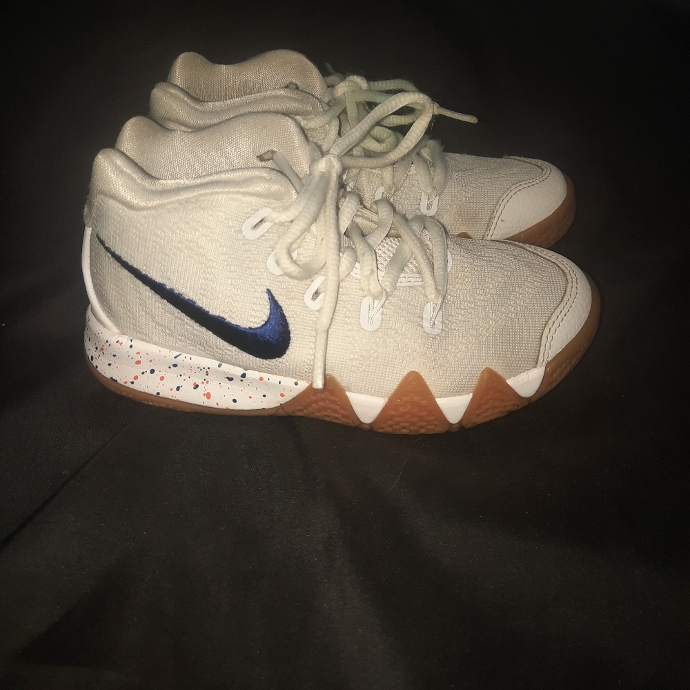 Nike Kyrie Irving Uncle Drew 11C